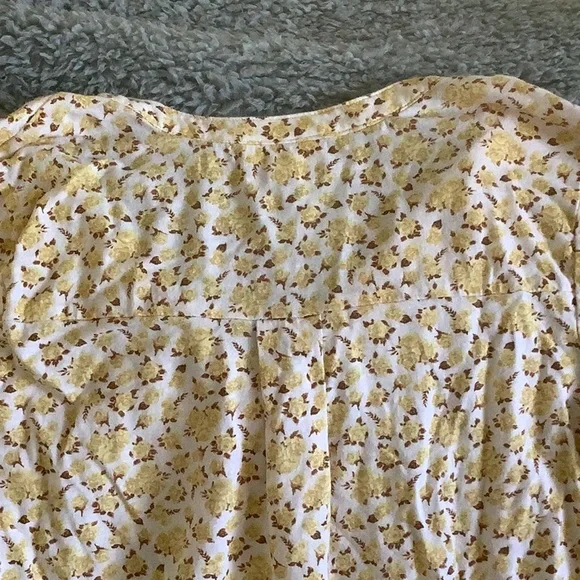 Style & Co Yellow Roses Floral Long Sleeved Tee Shirt Resale Size Medium - Picture 11 of 16